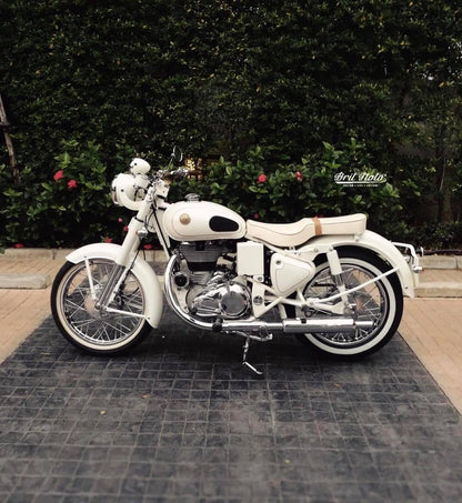 Universal Tyre Side White Wall Inserts for Cars & Motorcycles – Classic Vintage Look | Easy Installation
