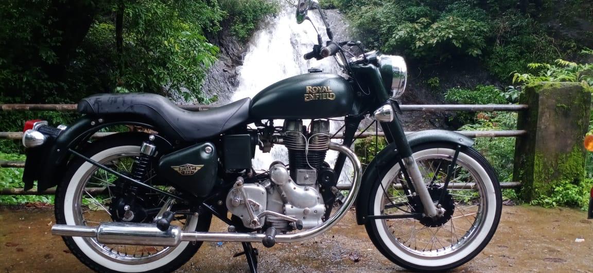 Universal Tyre Side White Wall Inserts for Cars & Motorcycles – Classic Vintage Look | Easy Installation